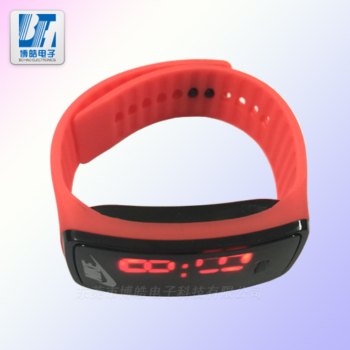 專(zhuān)注硅膠制品-智能硅膠手表外殼